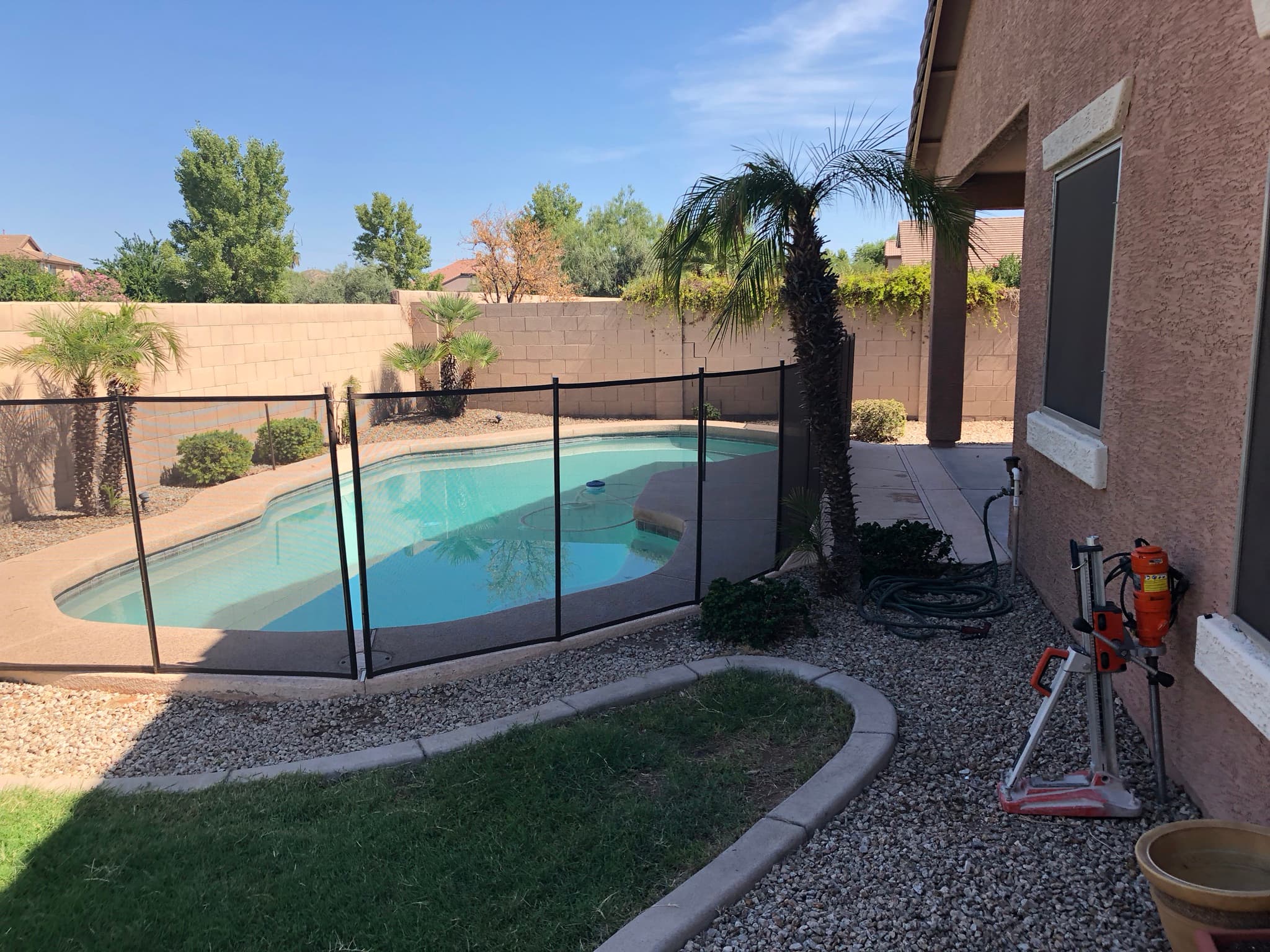 Self-latching MagnaLatch pool fence gate — Clear Choice Pool Fence
