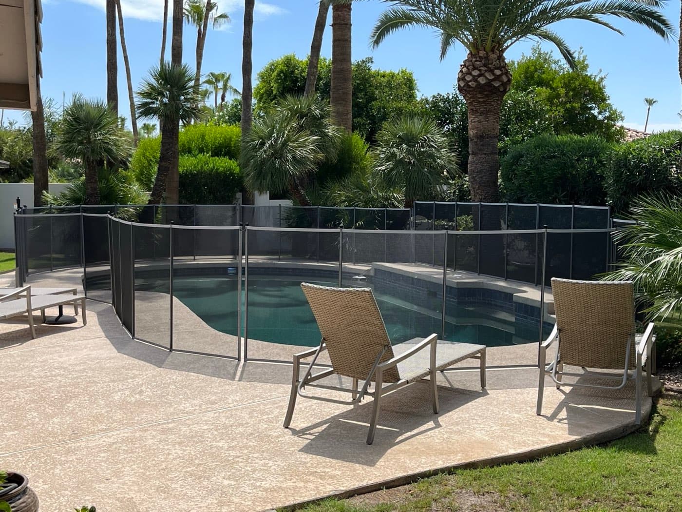 Pool fence around irregular pool shape
