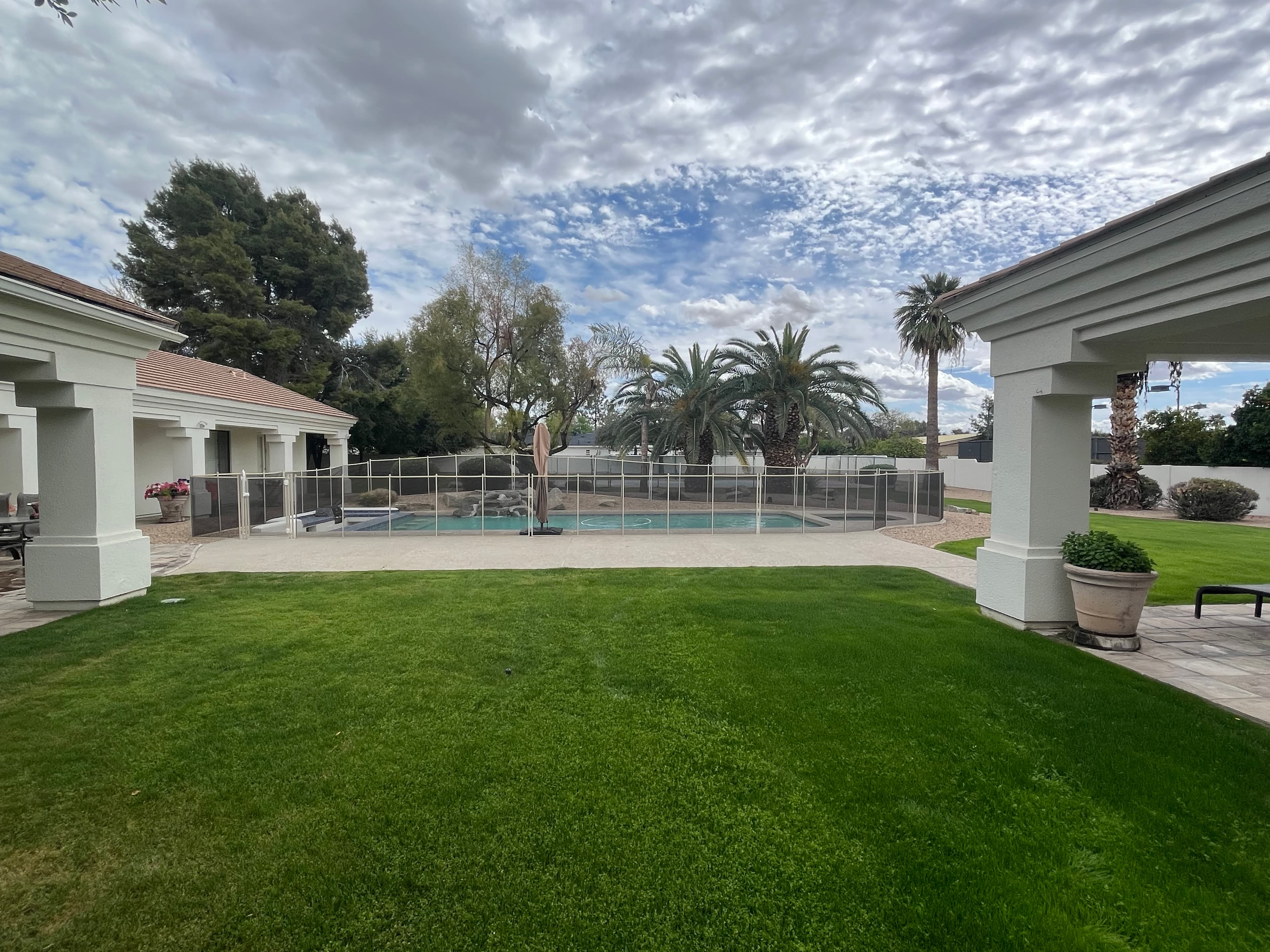Removable pool fence around Arizona pool — Clear Choice Pool Fence